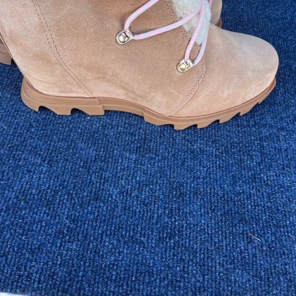 Women's Sorel Size 11 Joan of Arctic Snow Boots Lamb Wool Lining New no box - Picture 10 of 16